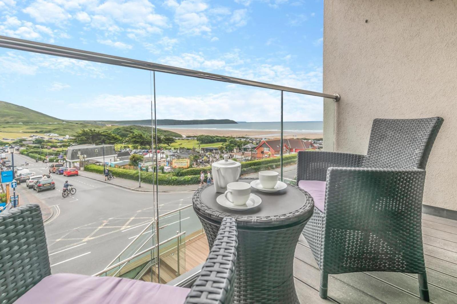 8 Woolacombe West - Luxury Apartment At Byron Woolacombe, Only 4 Minute Walk To Woolacombe Beach! Eksteriør billede