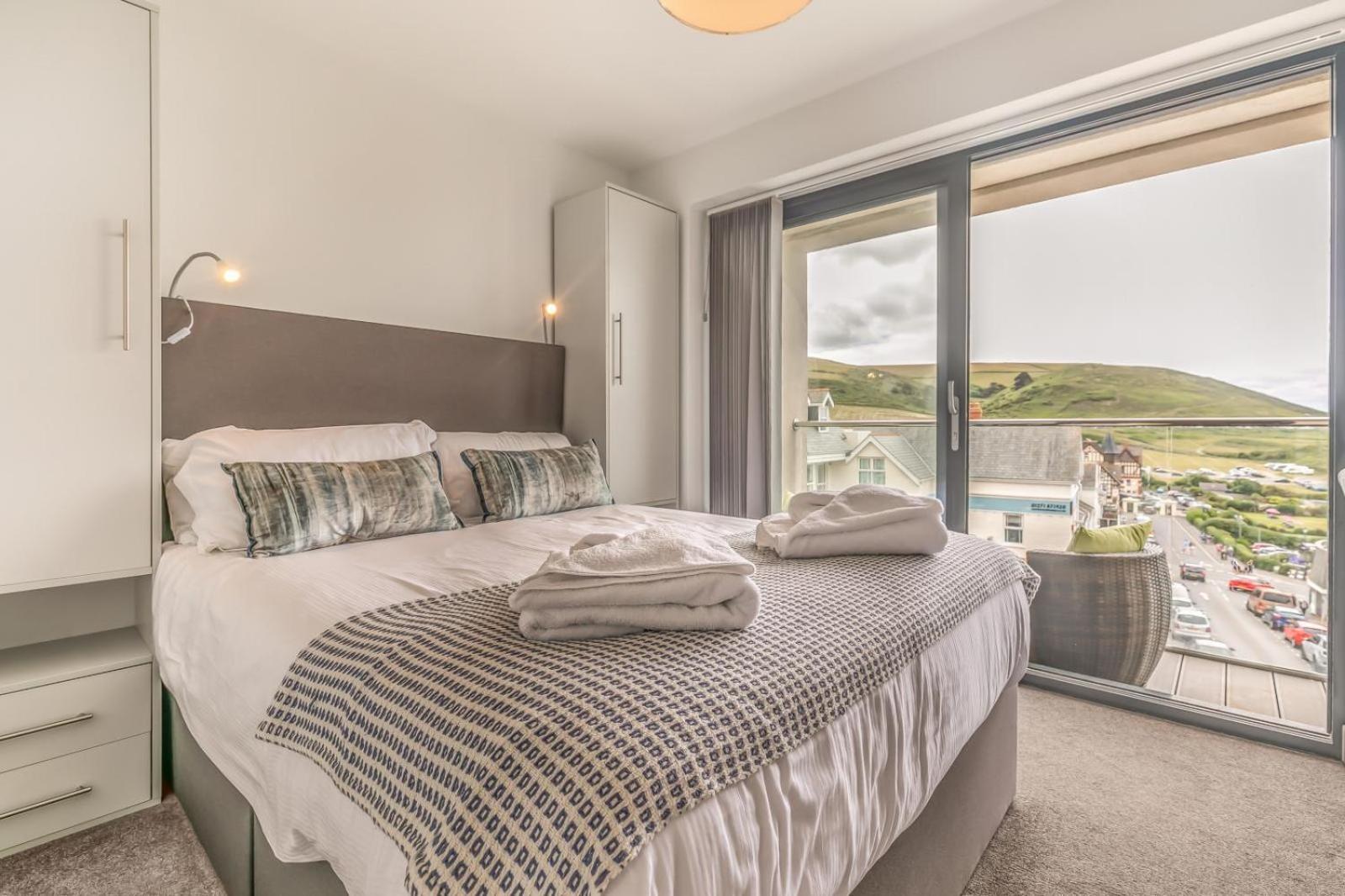 8 Woolacombe West - Luxury Apartment At Byron Woolacombe, Only 4 Minute Walk To Woolacombe Beach! Eksteriør billede
